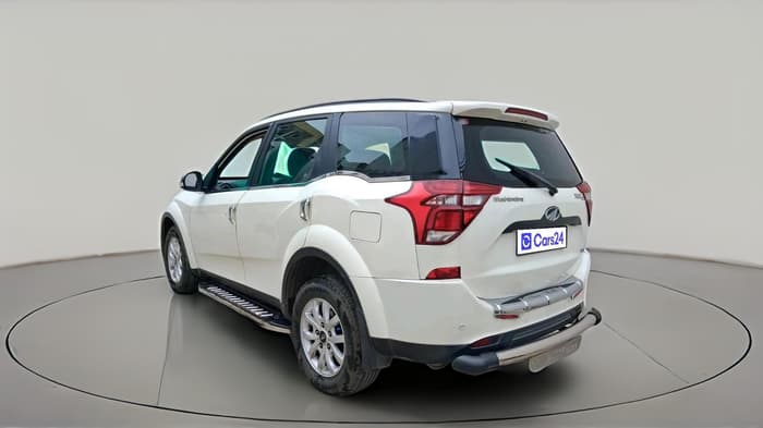 2018 Mahindra XUV500 W9, Diesel, Manual, 69,215 km, exterior