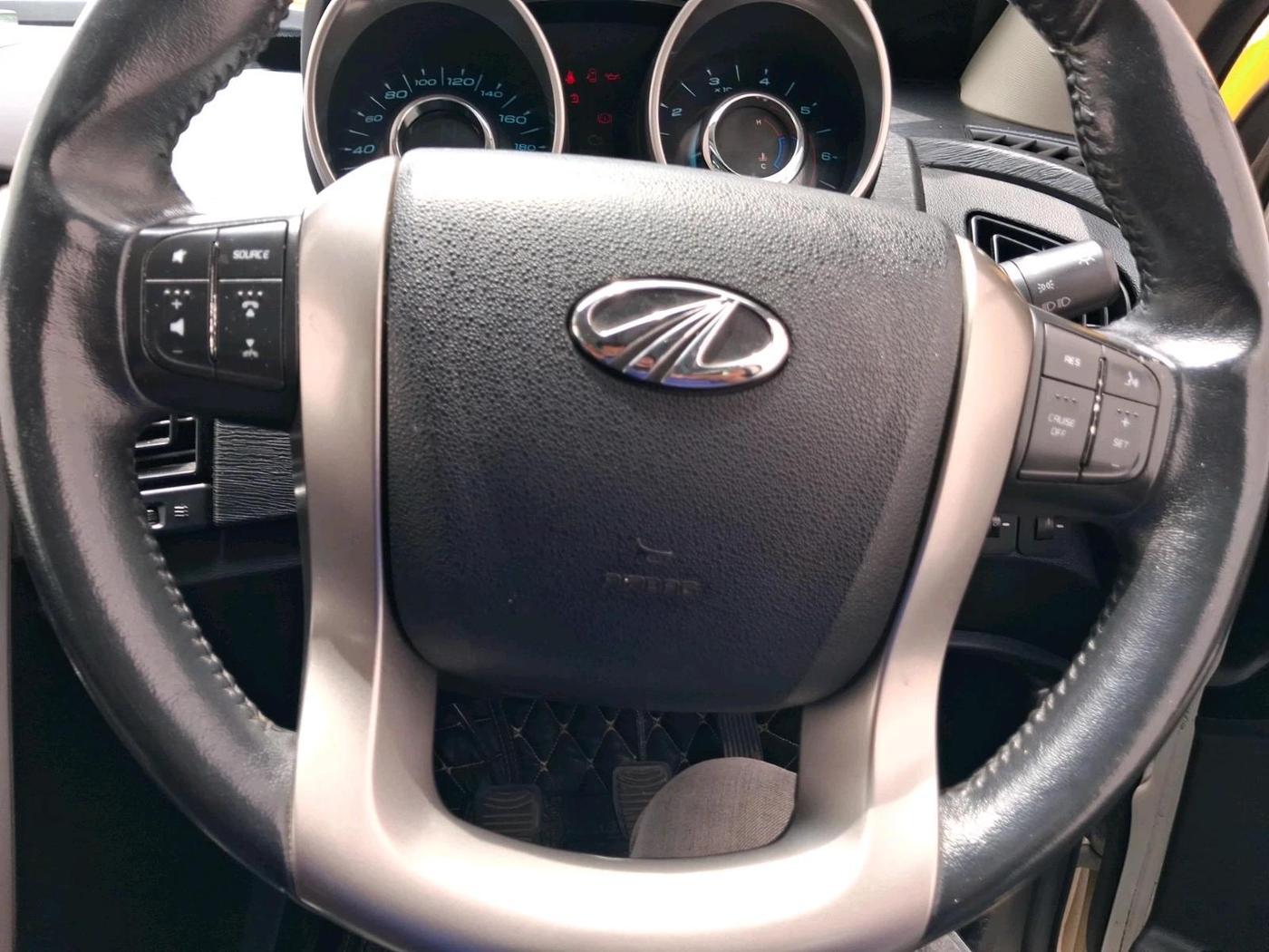 2018 Mahindra XUV500 W9, Diesel, Manual, 69,215 km, interior