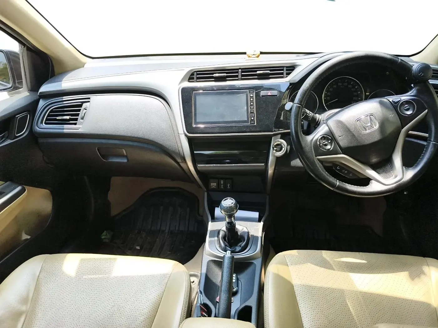 2020 Honda City 1.5L I-VTEC ZX, Petrol, Manual, 1,12,720 km, interior