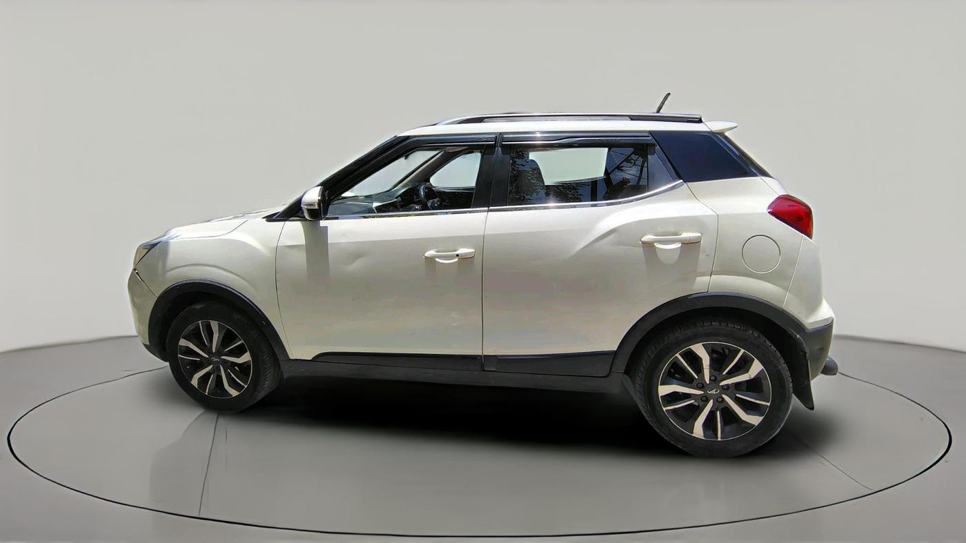 2019 Mahindra XUV300 W8 (O) 1.5 DIESEL, Diesel, Manual, 1,15,729 km, exterior