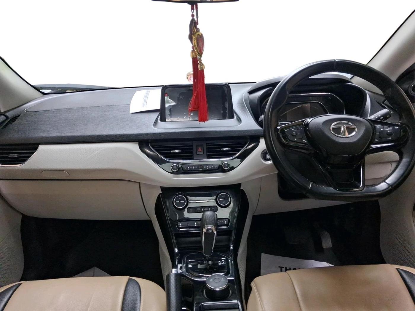 2020 Tata NEXON XZA PLUS (O) PETROL, Petrol, Automatic, 27,791 km, interior