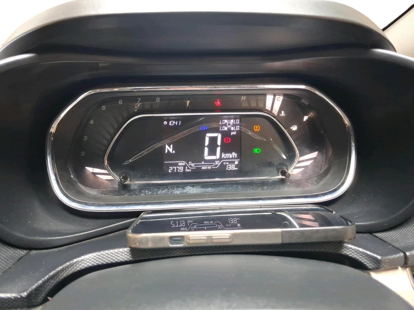 2020 Tata NEXON XZA PLUS (O) PETROL, Petrol, Automatic, 27,791 km, interior