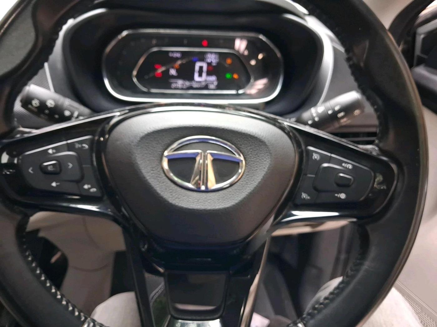 2020 Tata NEXON XZA PLUS (O) PETROL, Petrol, Automatic, 27,791 km, interior
