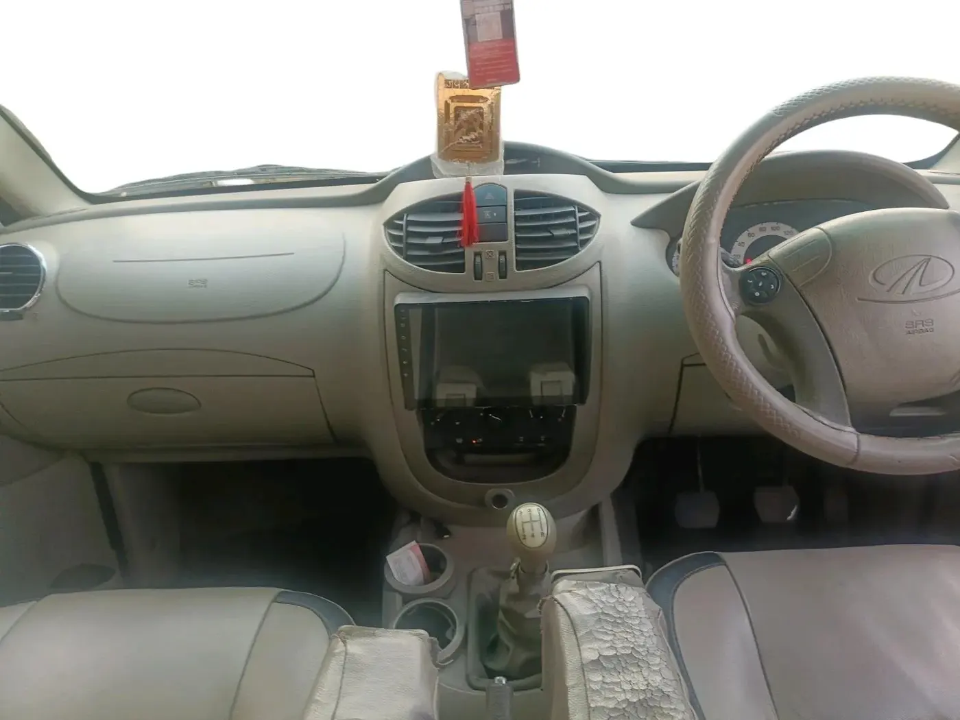 2013 Mahindra Quanto C8, Diesel, Manual, 1,22,781 km, interior