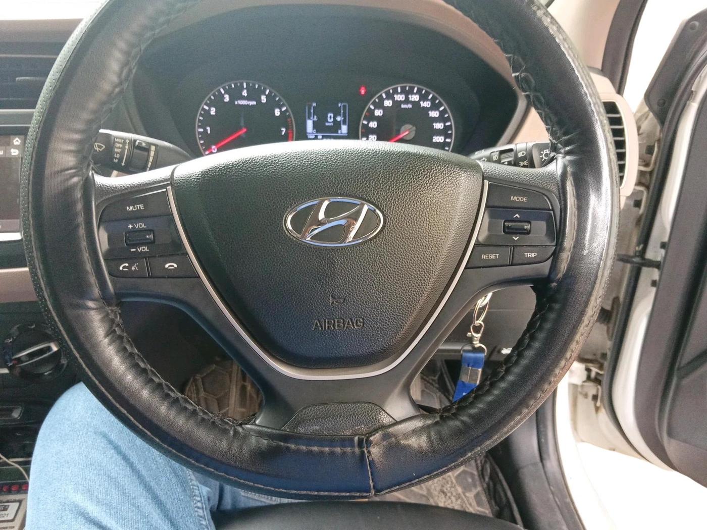 2020 Hyundai Elite i20 SPORTZ PLUS 1.2, Petrol, Manual, 39,388 km, interior