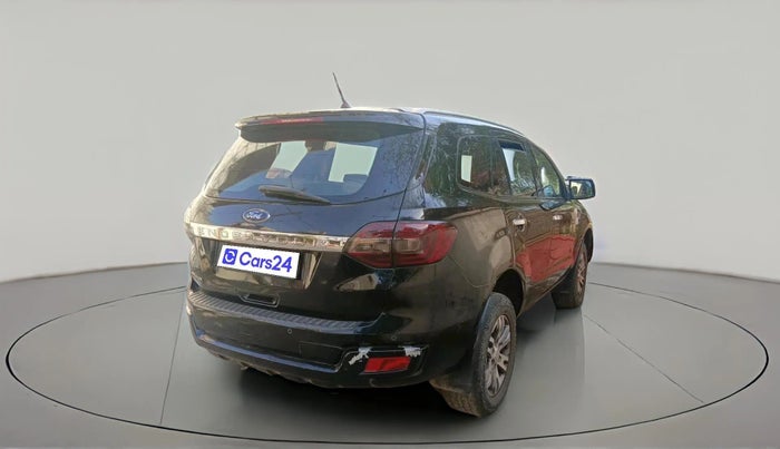 2017 Ford Endeavour TITANIUM 3.2 4X4 AT, Diesel, Automatic, 1,65,346 km, exterior