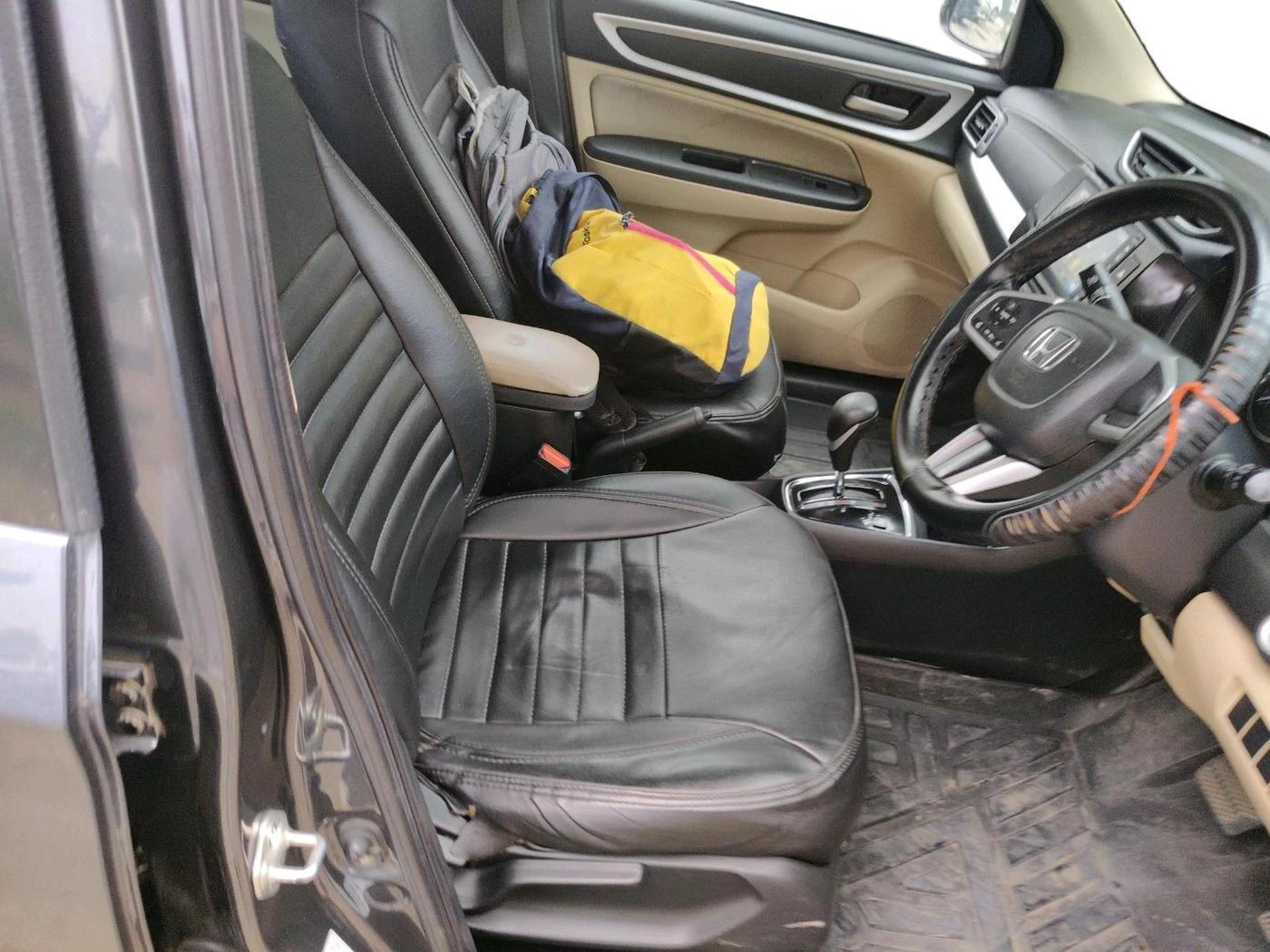 2023 Honda Amaze 1.2L I-VTEC VX CVT, Petrol, Automatic, 40,571 km, interior