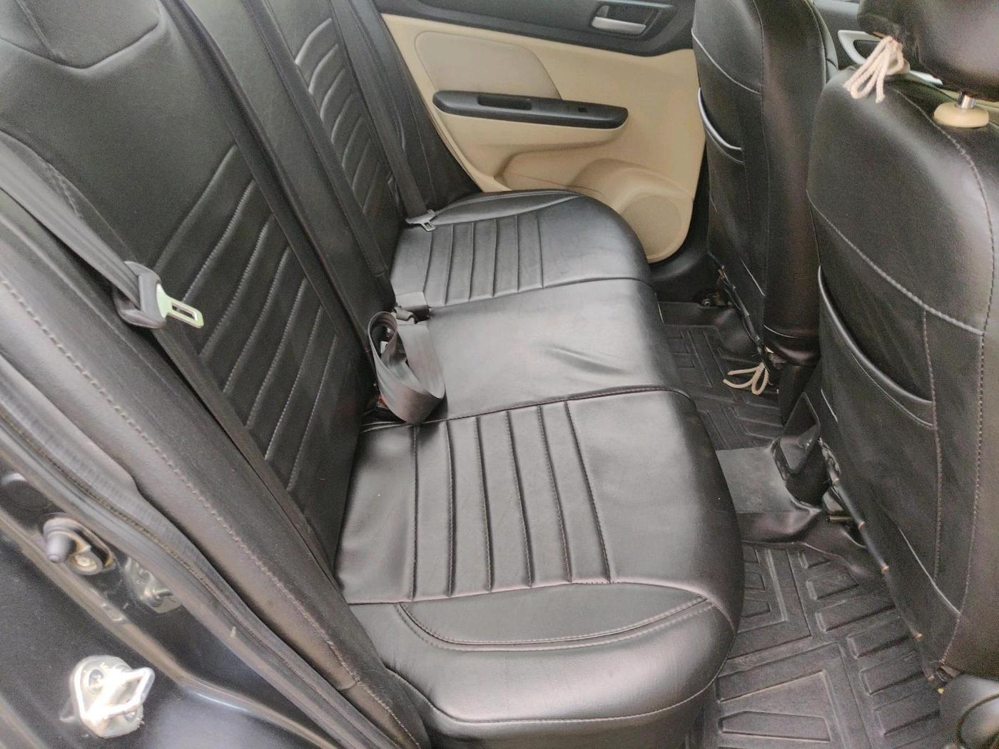 2023 Honda Amaze 1.2L I-VTEC VX CVT, Petrol, Automatic, 40,571 km, interior