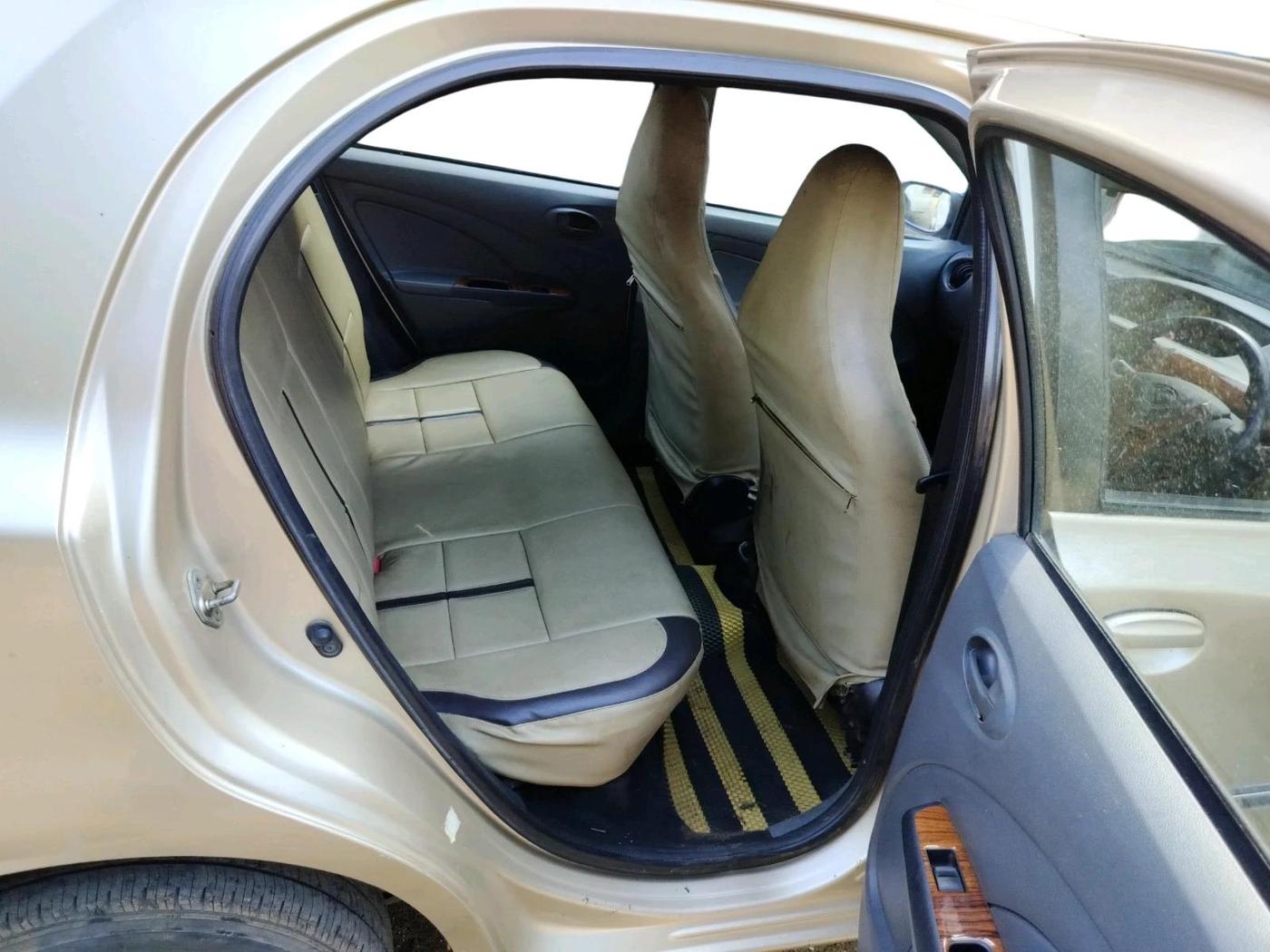 2012 Toyota Etios Liva GD, Diesel, Manual, 93,391 km, interior