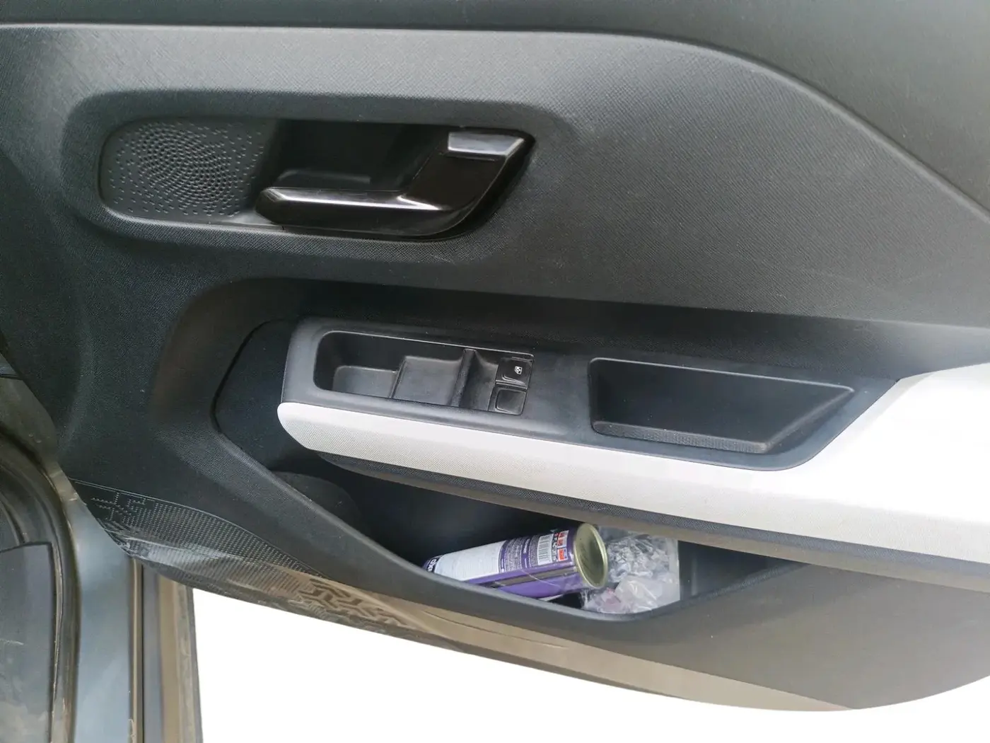 2025 Tata PUNCH PURE MT CNG, CNG, Manual, 18,468 km, interior