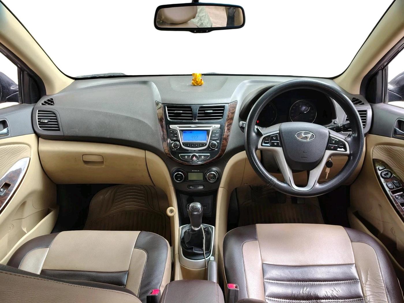 2014 Hyundai Verna FLUIDIC 1.6 CRDI SX, Diesel, Manual, 93,692 km, interior