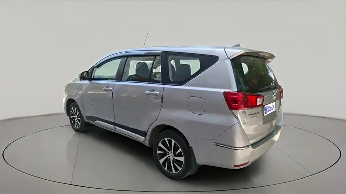 2020 Toyota Innova Crysta 2.4 GX 7 STR, Diesel, Manual, 1,51,442 km, exterior