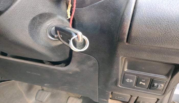 2020 Toyota Innova Crysta 2.4 GX 7 STR, Diesel, Manual, 1,51,442 km, interior