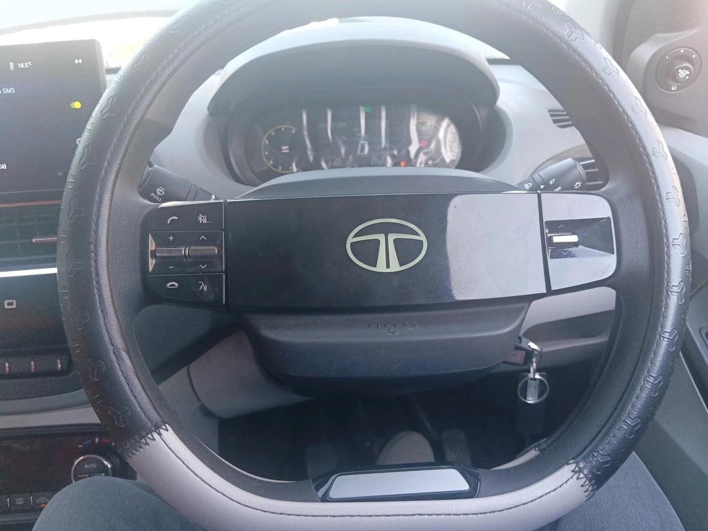 2025 Tata Tiago XZ PETROL, Petrol, Manual, 8,192 km, interior