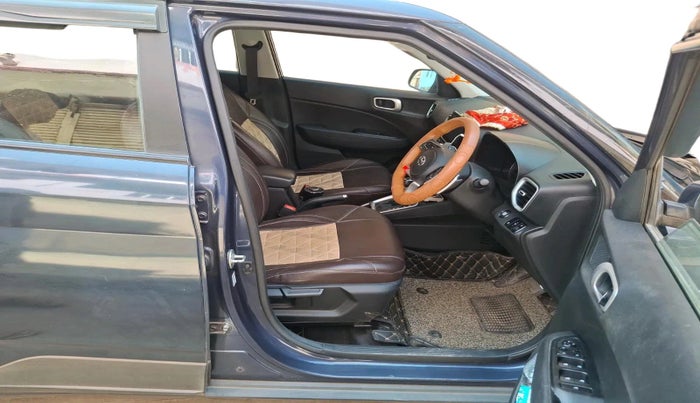 2021 Hyundai VENUE SX PLUS 1.0 TURBO DCT, Petrol, Automatic, 41,276 km, interior