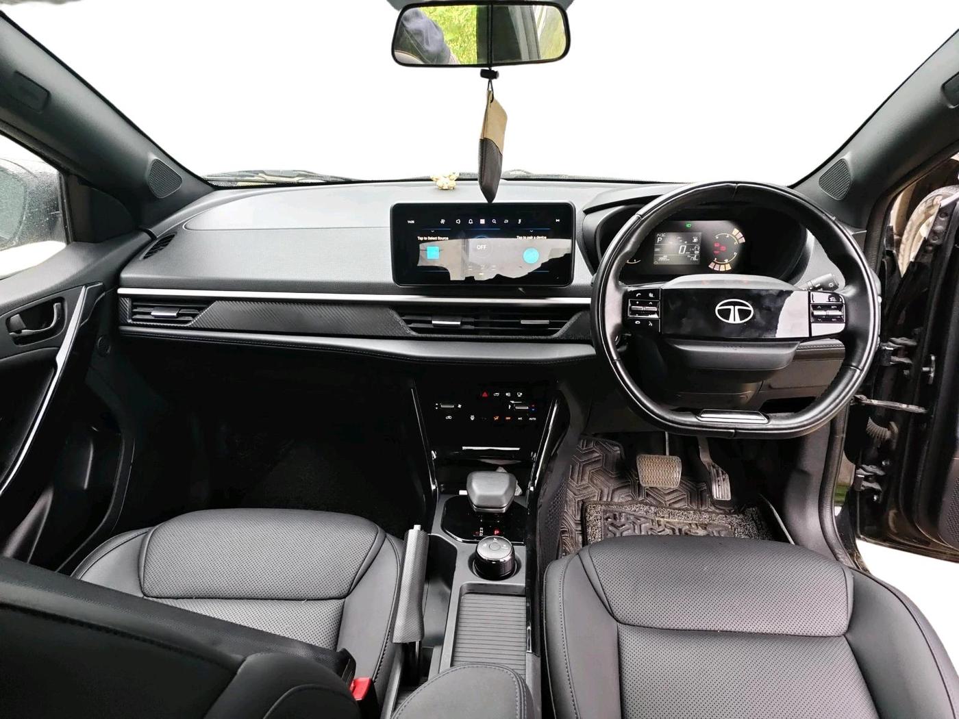 2025 Tata NEXON Creative Plus S 1.2 Revotron 7DCA Dark Edition, Petrol, Automatic, 2,895 km, interior