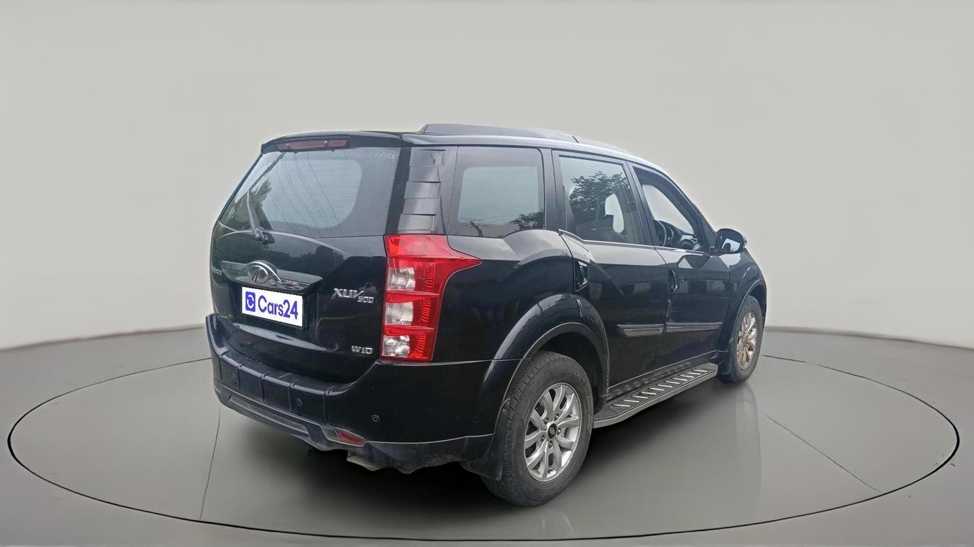2015 Mahindra XUV500 W10, Diesel, Manual, 1,78,715 km, exterior