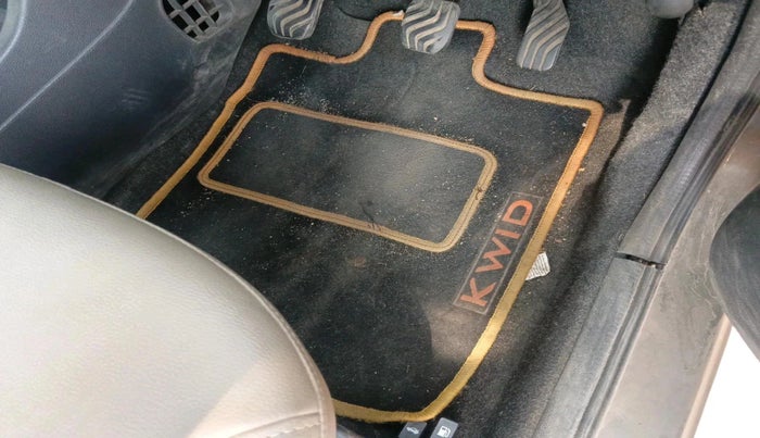 2015 Renault Kwid RXT 0.8, Petrol, Manual, 17,251 km, interior