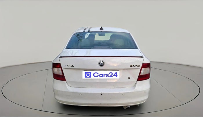 2014 Skoda Rapid ELEGANCE 1.6 TDI CR MT, Diesel, Manual, 77,472 km, exterior