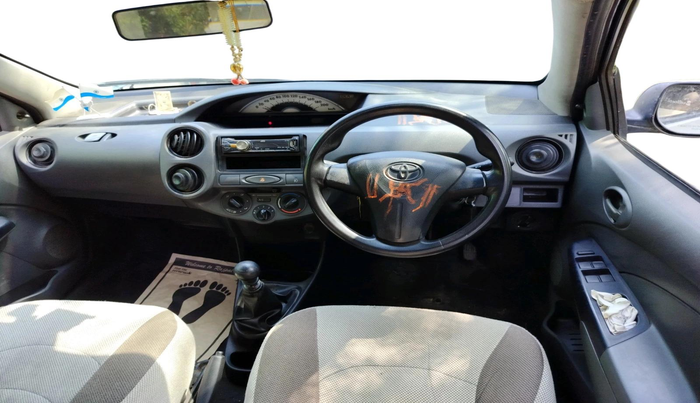 2012 Toyota Etios Liva GD, Diesel, Manual, 1,59,847 km, interior