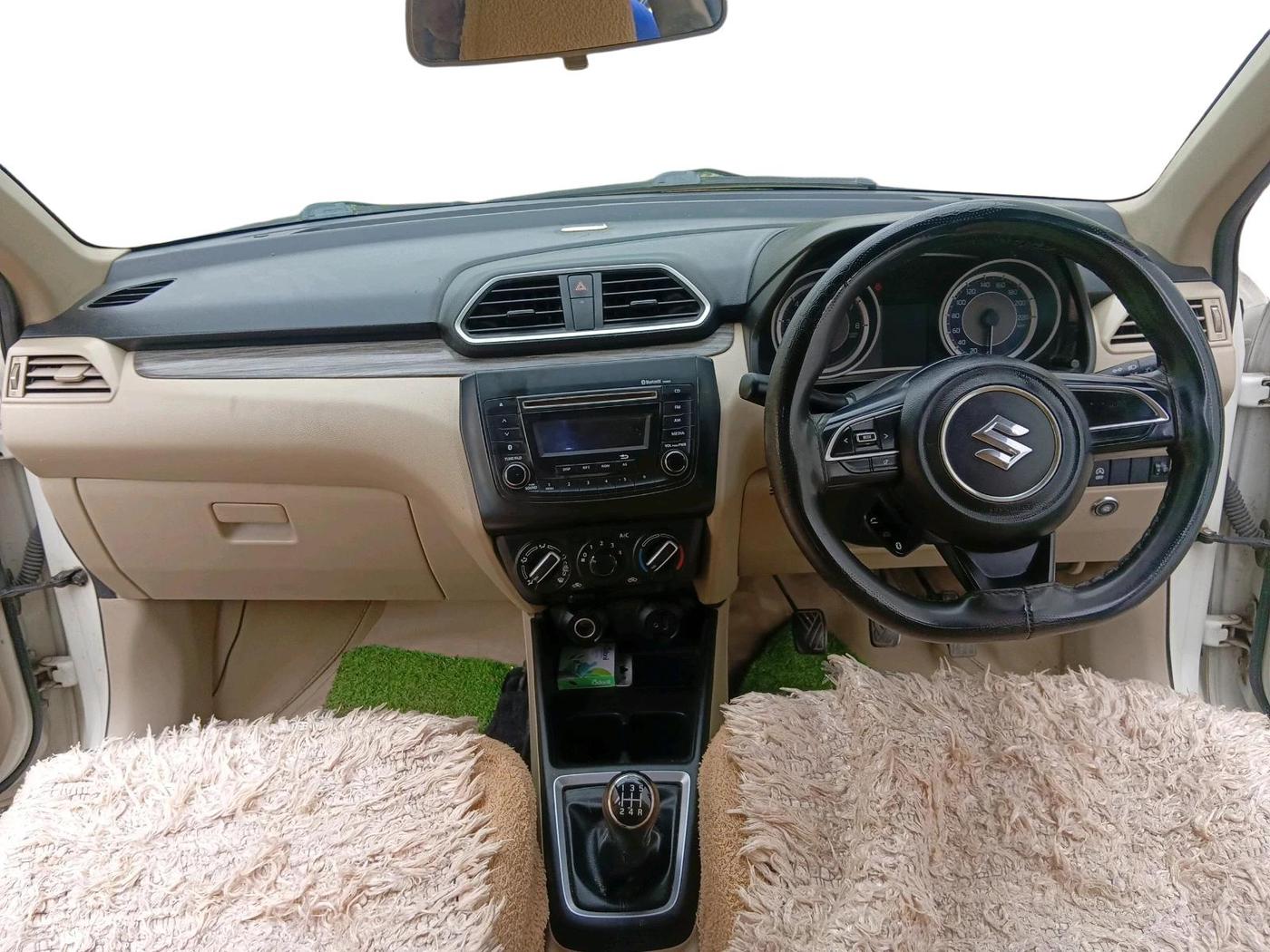 2022 Maruti Dzire VXI, CNG, Manual, 79,106 km, interior