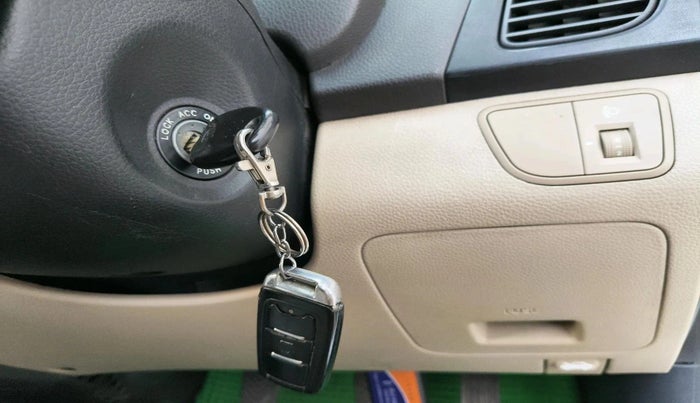 2014 Hyundai Eon ERA +, Petrol, Manual, 89,159 km, interior