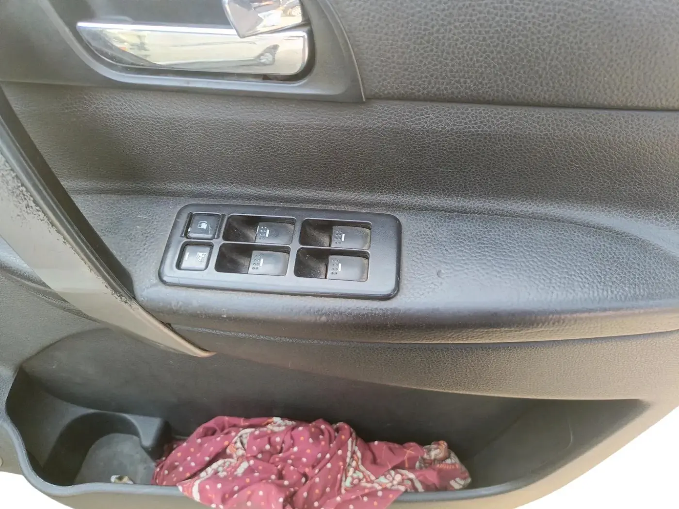 2018 Tata Safari Storme 2.2 VX 4X2, Diesel, Manual, 1,52,000 km, interior