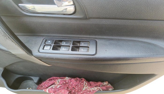 2018 Tata Safari Storme 2.2 VX 4X2, Diesel, Manual, 1,52,000 km, interior