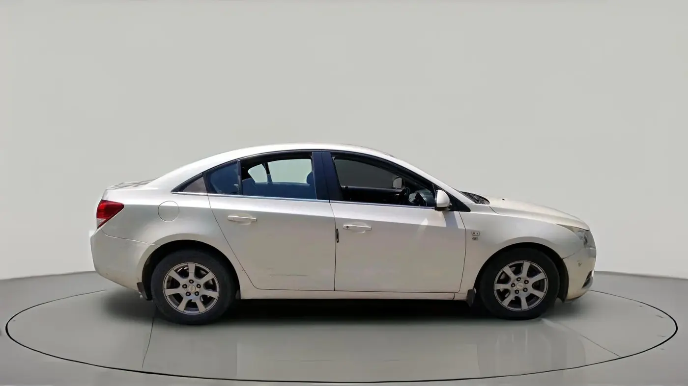 2011 Chevrolet Cruze LT, Diesel, Manual, 1,35,002 km, exterior