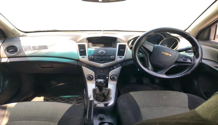 2011 Chevrolet Cruze LT, Diesel, Manual, 1,35,002 km, interior