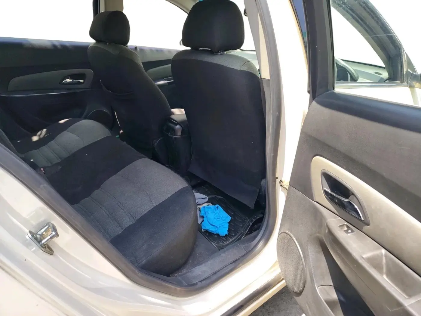 2011 Chevrolet Cruze LT, Diesel, Manual, 1,35,002 km, interior