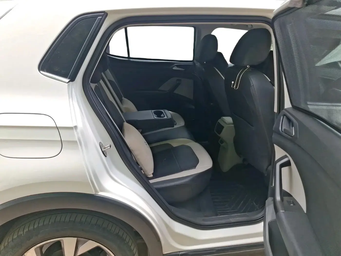 2022 Volkswagen TAIGUN TOPLINE 1.0 TSI AT, Petrol, Automatic, 94,893 km, interior