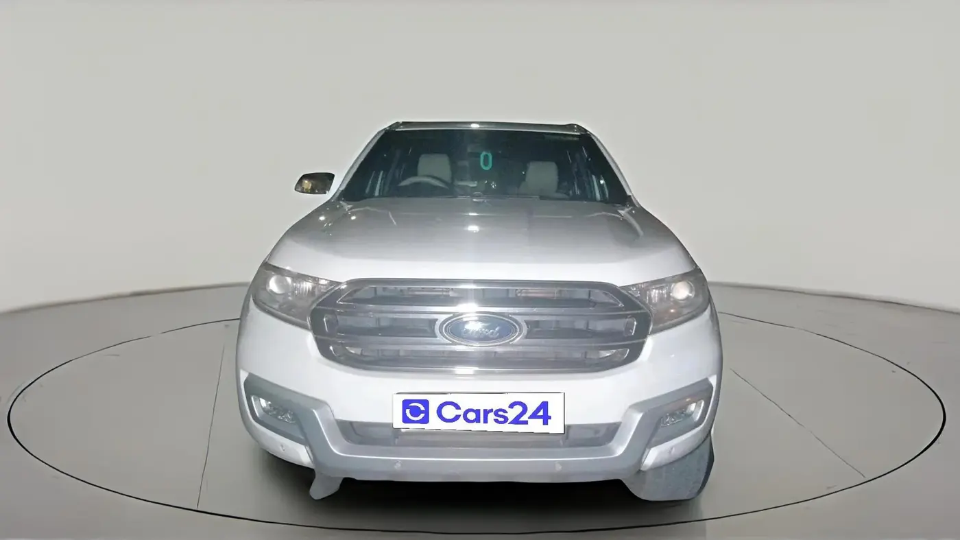 2017 Ford Endeavour TITANIUM 3.2 4X4 AT, Diesel, Automatic, 1,44,710 km, exterior