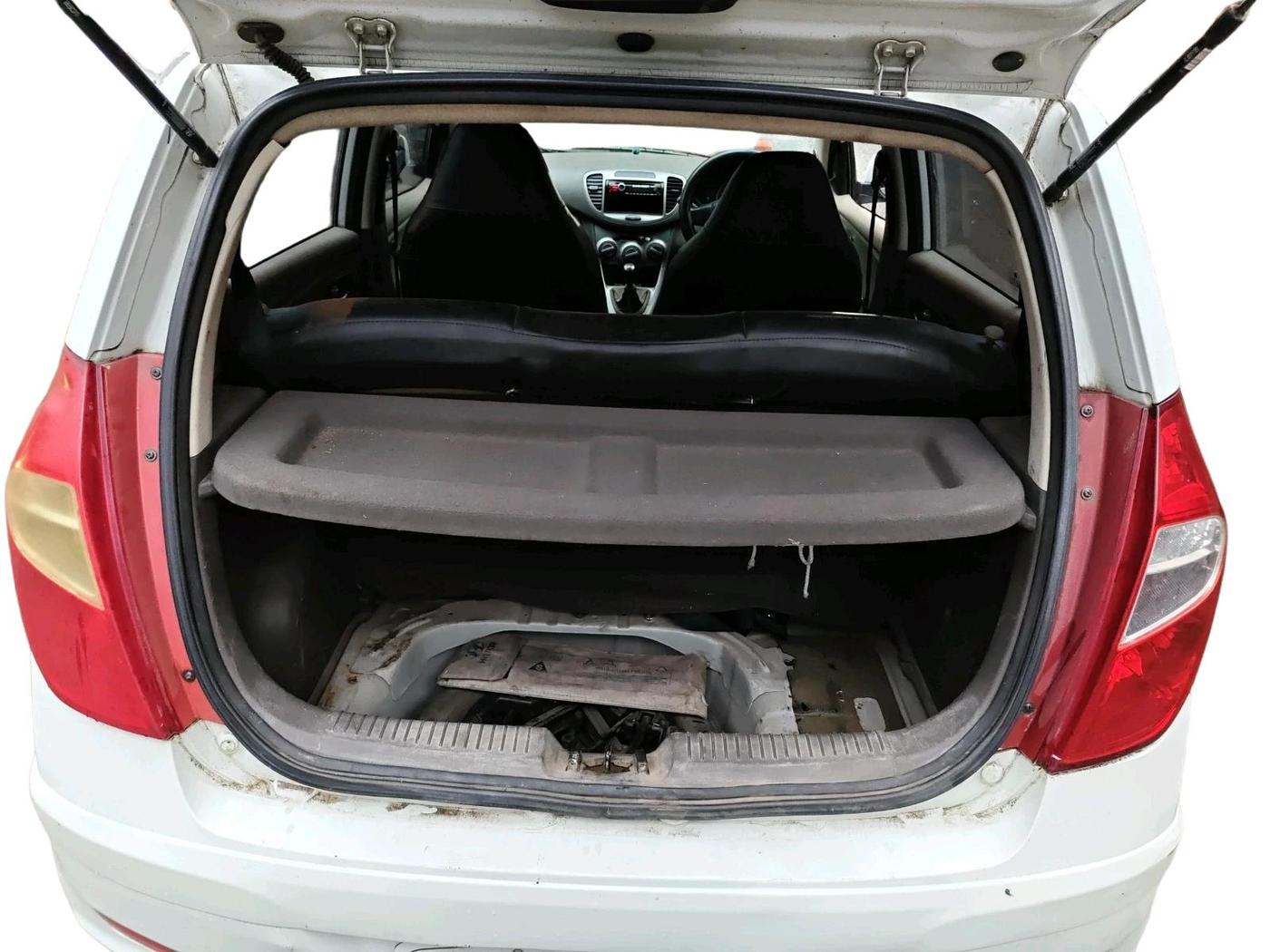 2011 Hyundai i10 MAGNA 1.1, Petrol, Manual, 1,18,573 km, exterior