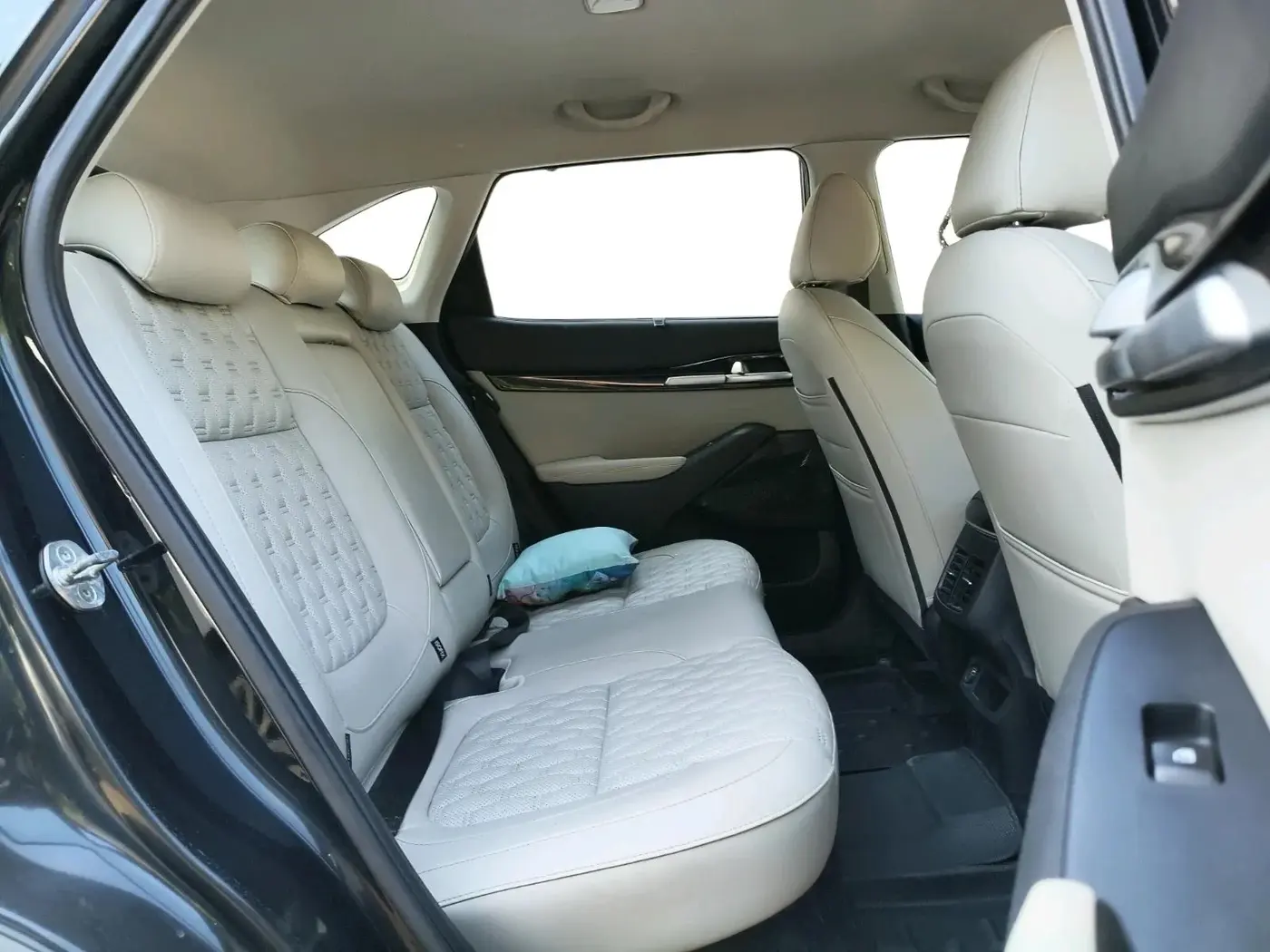 2020 KIA SELTOS HTX IVT 1.5 PETROL, Petrol, Automatic, 19,035 km, interior