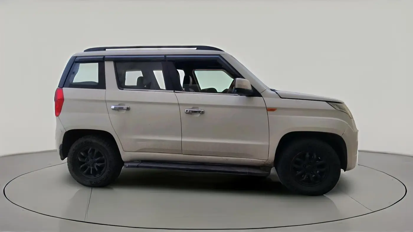 2016 Mahindra TUV300 T8, Diesel, Manual, 87,724 km, exterior