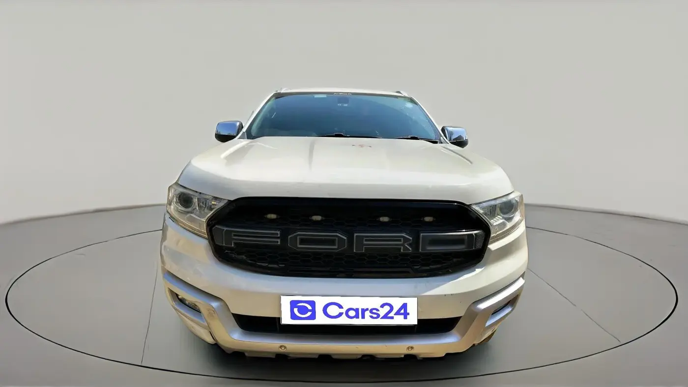 2018 Ford Endeavour TITANIUM 3.2 4X4 AT, Diesel, Automatic, 1,38,300 km, exterior