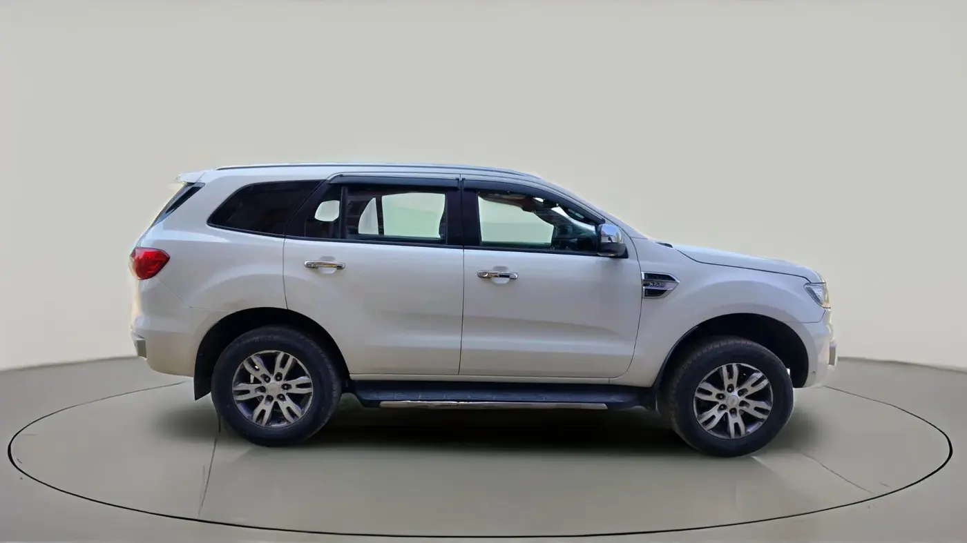 2018 Ford Endeavour TITANIUM 3.2 4X4 AT, Diesel, Automatic, 1,38,300 km, exterior