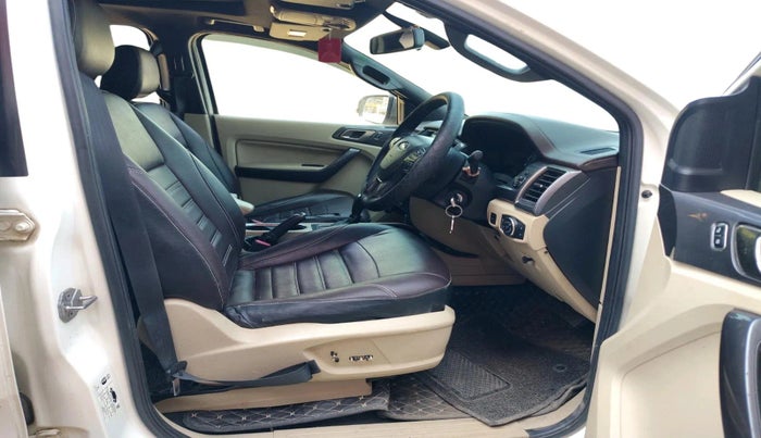 2018 Ford Endeavour TITANIUM 3.2 4X4 AT, Diesel, Automatic, 1,38,300 km, interior