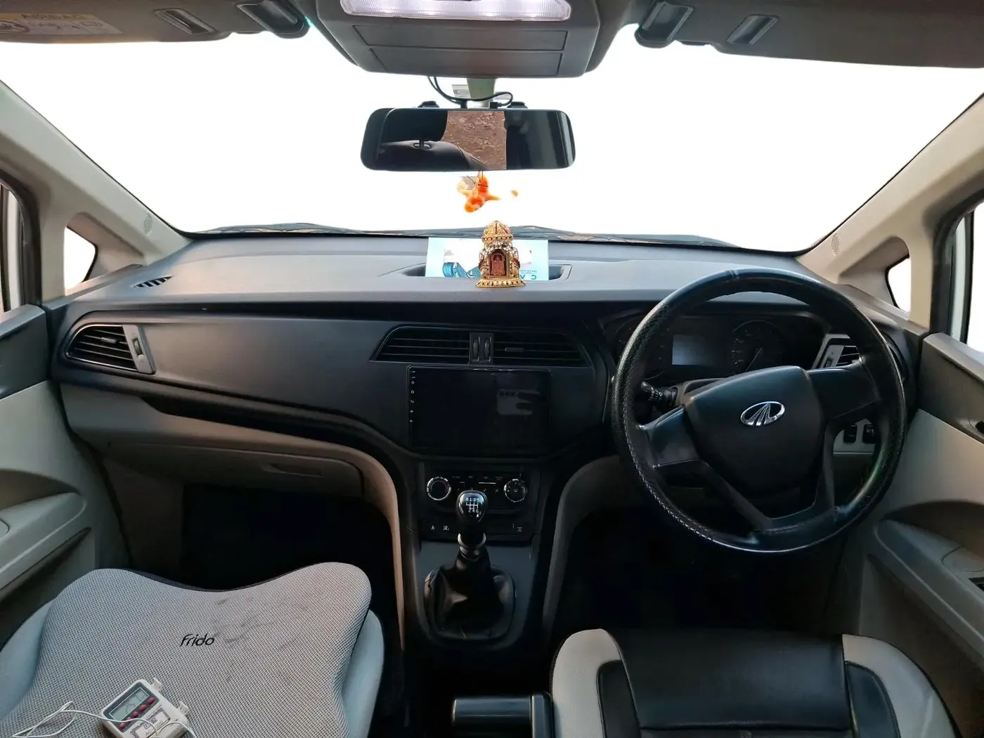 2020 Mahindra MARAZZO M2 8 STR, Diesel, Manual, 93,655 km, interior