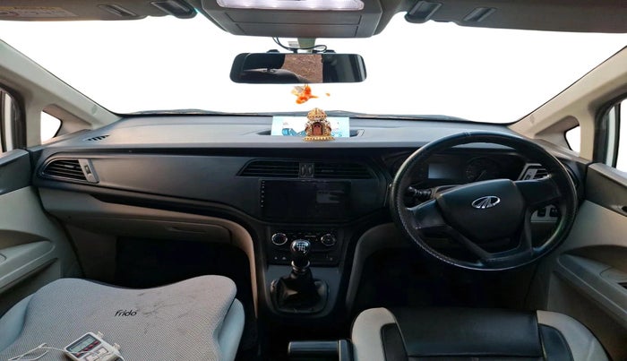 2020 Mahindra MARAZZO M2 8 STR, Diesel, Manual, 93,655 km, interior