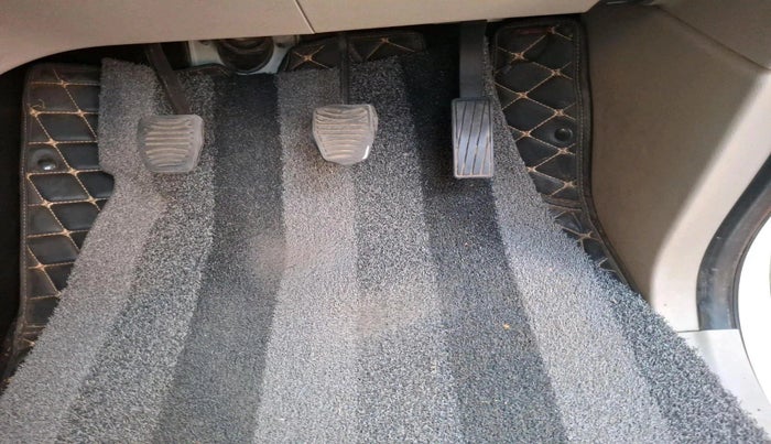 2020 Mahindra MARAZZO M2 8 STR, Diesel, Manual, 93,655 km, interior