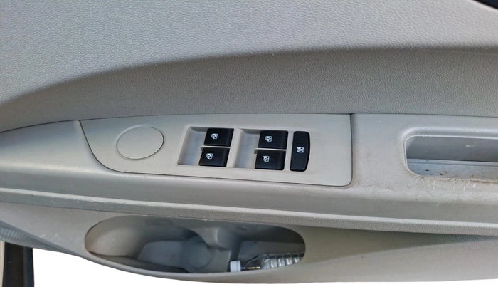 2020 Mahindra MARAZZO M2 8 STR, Diesel, Manual, 93,655 km, interior