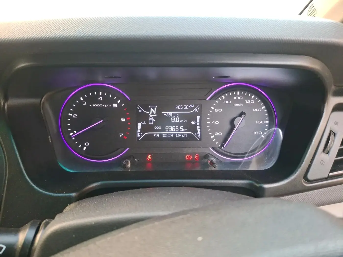 2020 Mahindra MARAZZO M2 8 STR, Diesel, Manual, 93,655 km, interior