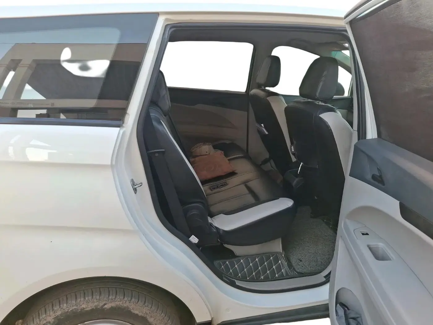 2020 Mahindra MARAZZO M2 8 STR, Diesel, Manual, 93,655 km, interior