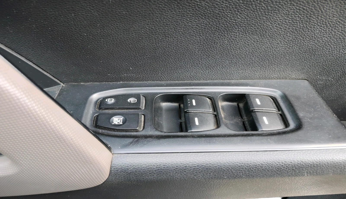 2018 Hyundai Creta E PLUS 1.6 PETROL, Petrol, Manual, 58,869 km, interior
