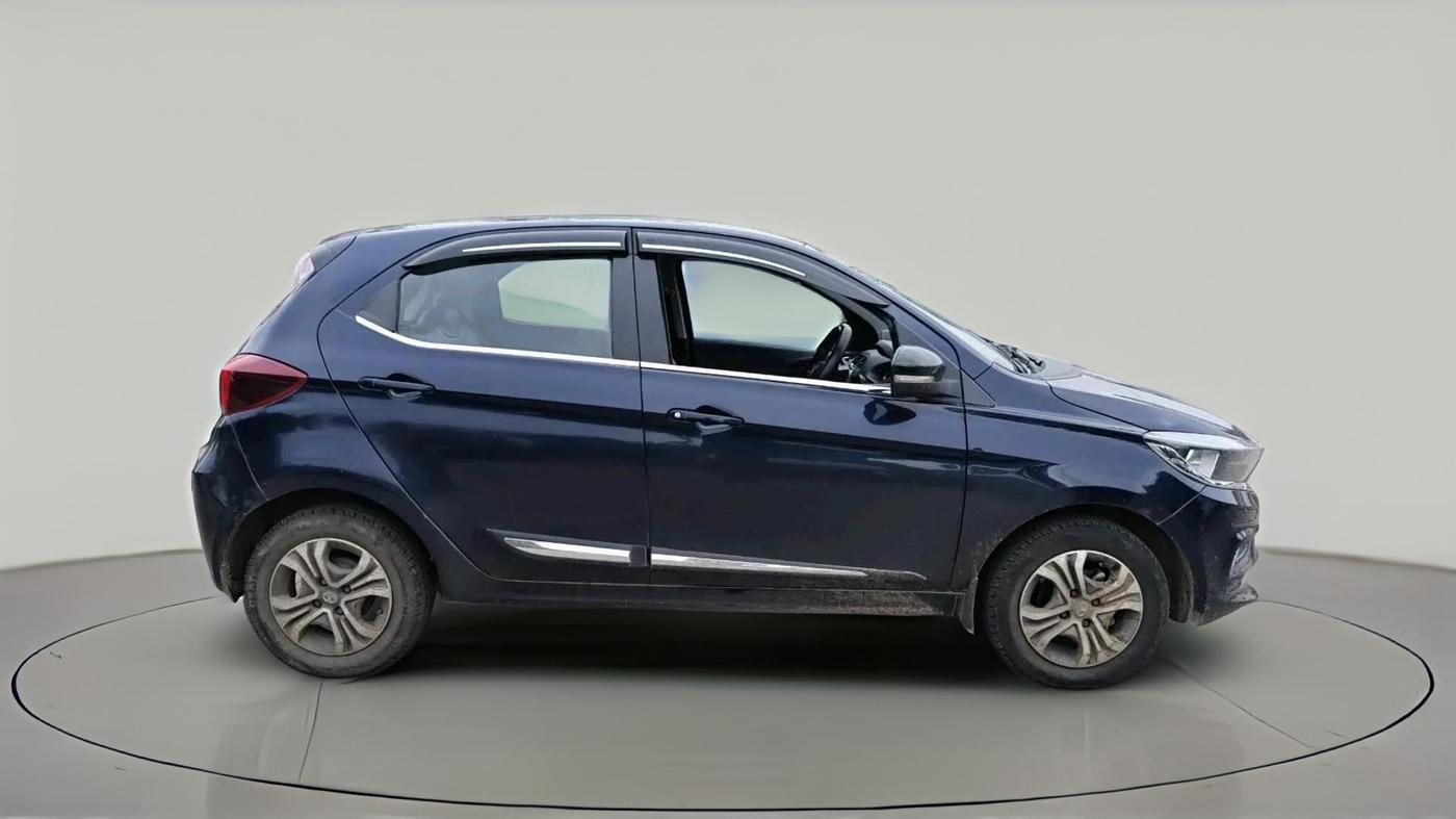 2022 Tata Tiago XZ PETROL, Petrol, Manual, 59,811 km, exterior