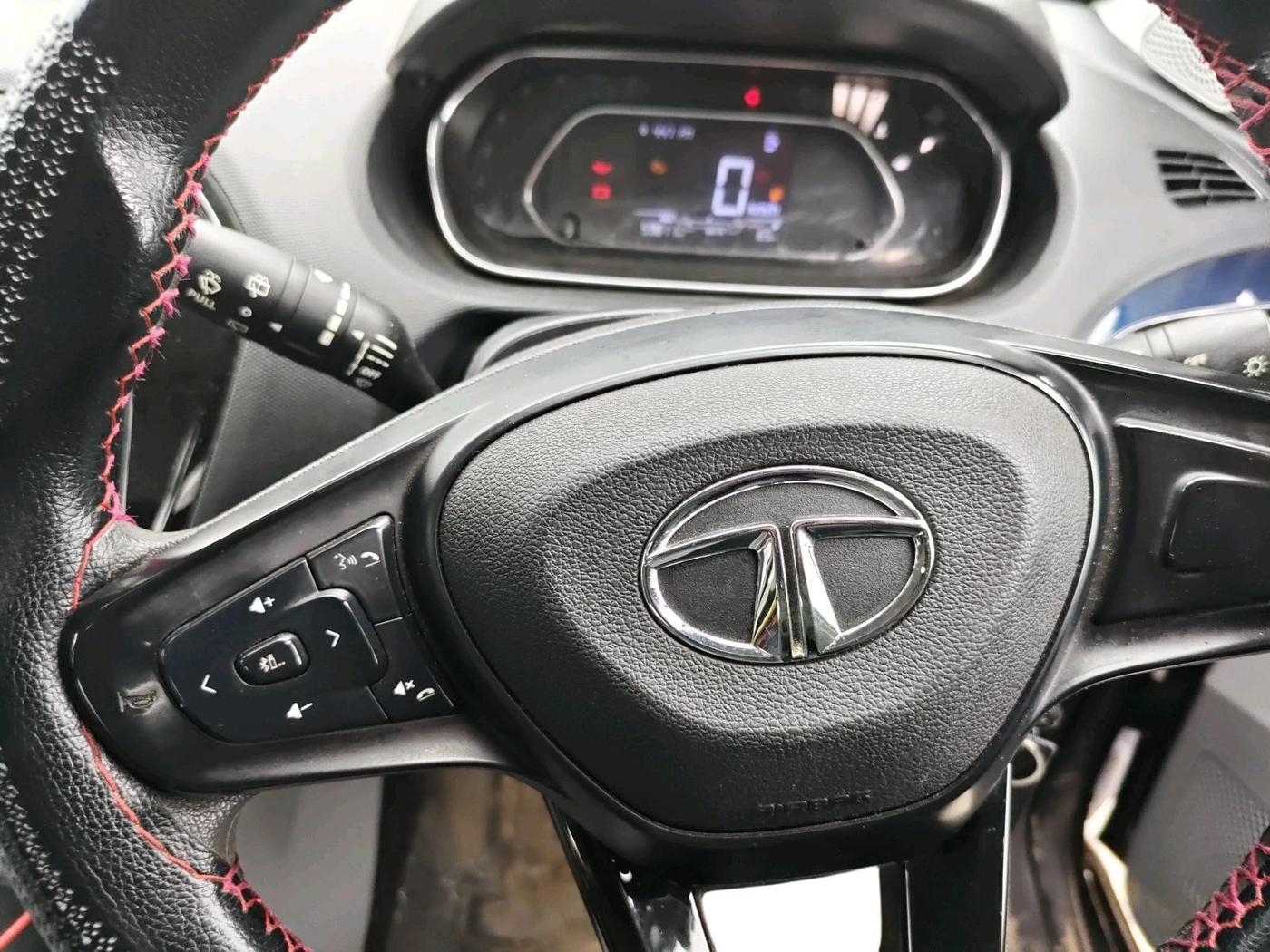 2022 Tata Tiago XZ PETROL, Petrol, Manual, 59,811 km, interior