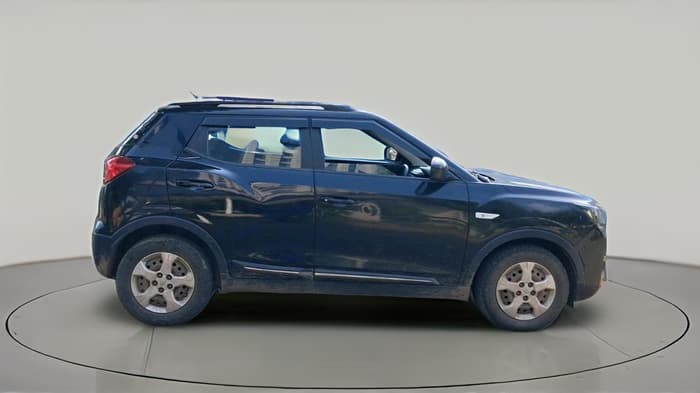 2022 Mahindra XUV300 W6 1.5 Diesel, Diesel, Manual, 63,295 km, exterior