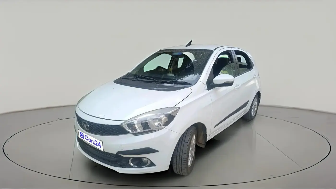2018 Tata Tiago XZA PETROL, Petrol, Automatic, 1,27,419 km, exterior